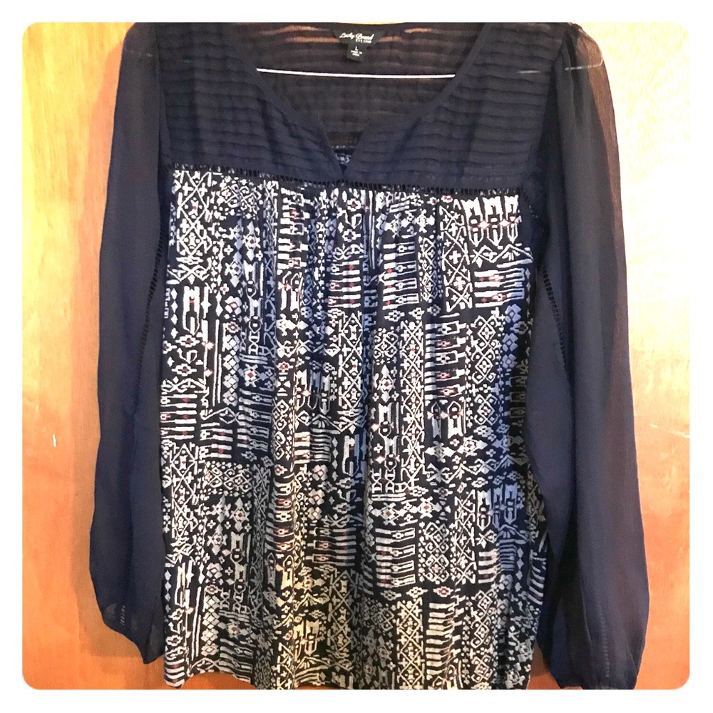 Flash sale! Navy top